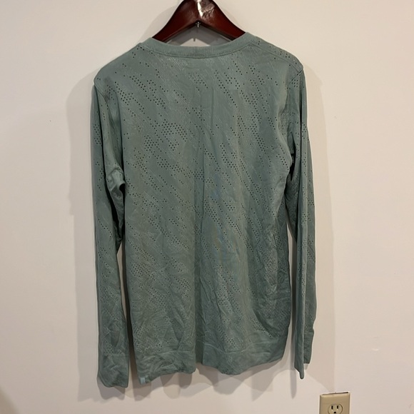 New lululemon Swiftly Tech LS Short - Size 8 - Picture 4 of 11